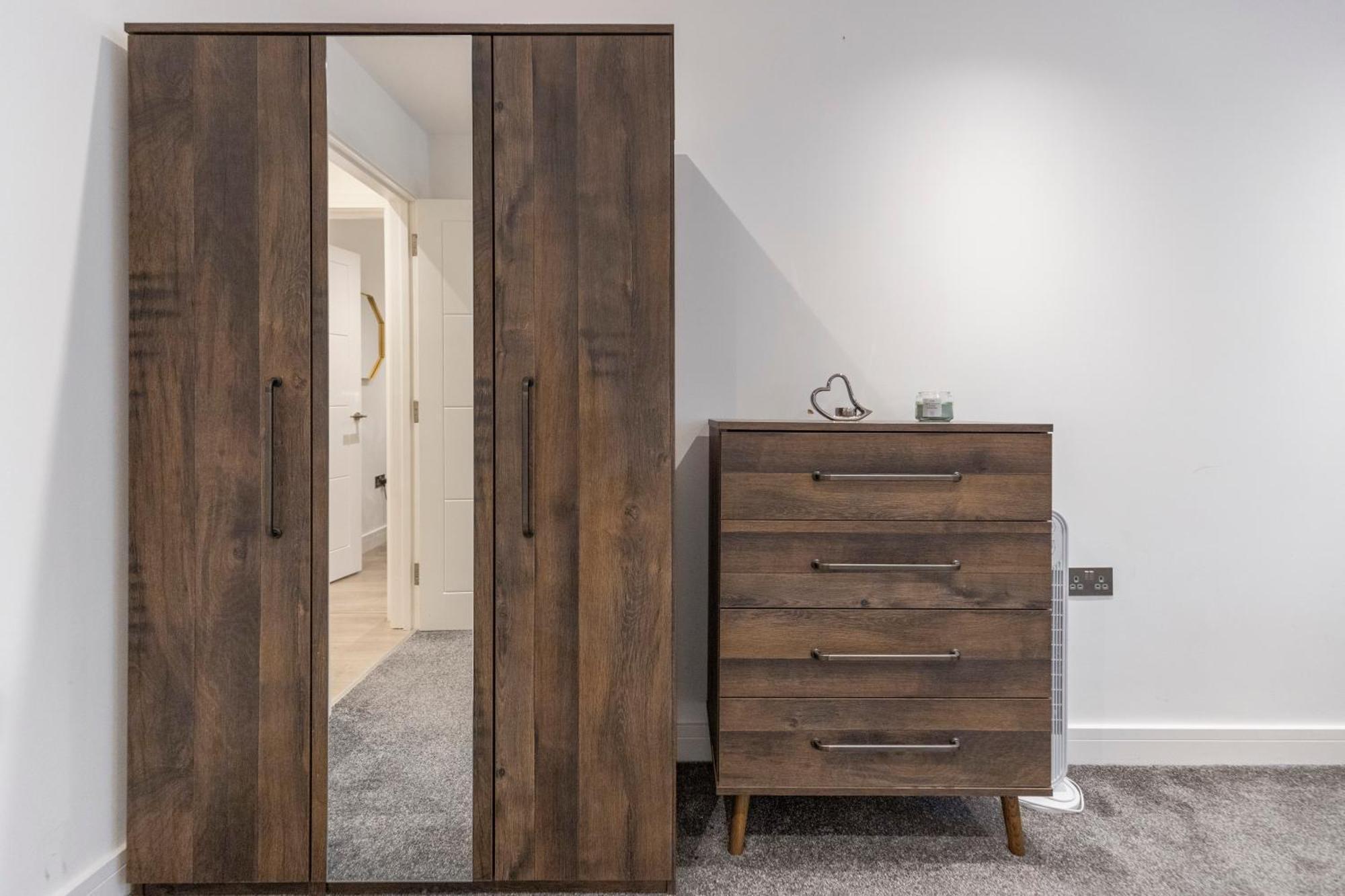 Spacious Luxury Apartment King Bed - Central Location Лондон Экстерьер фото